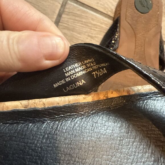 Nurture Laguna Leather Flip Flops Thong Sandals Size 7.5 Black Snakeskin Comfy - Picture 7 of 8